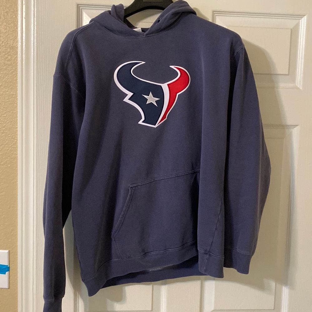 I am selling a Texans hodie